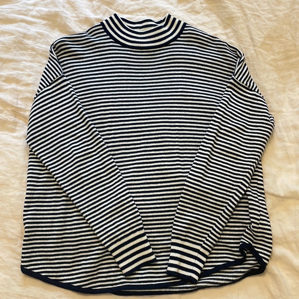 Navy striped Madewell sweater. Mockneck size M